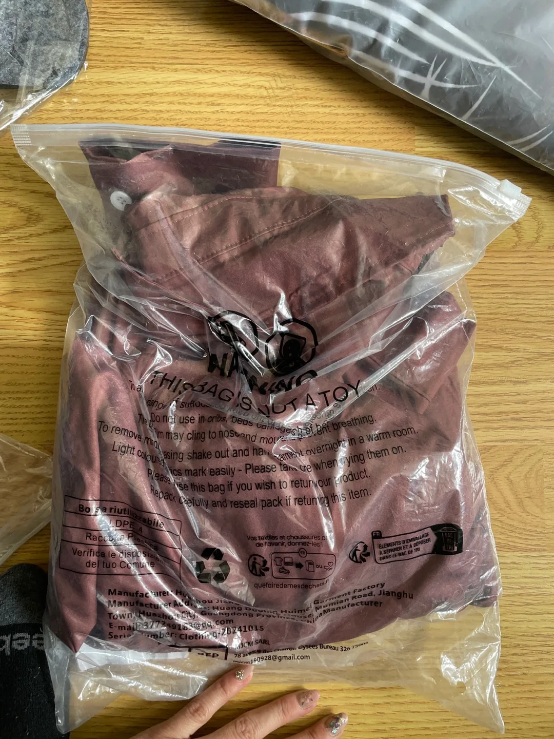 Print Hoodie, 5 T-shirts, Golf Polo, Duvet Covers 🏒 image indicator(4)