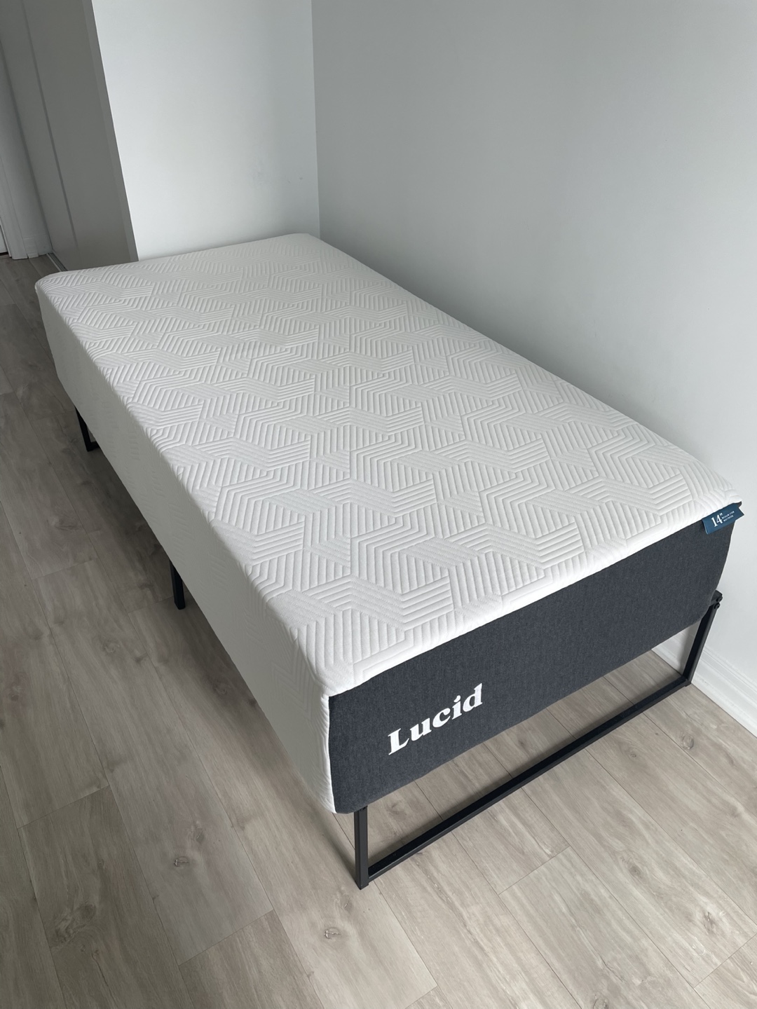 Twin Mattress – LUCID 14" Memory Foam