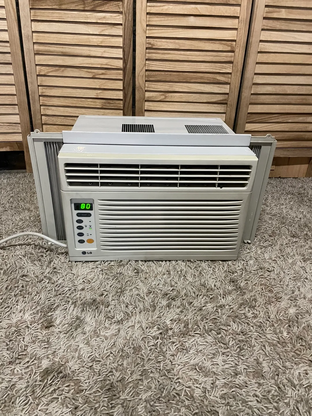 LG Window Air Conditioner thumbnail