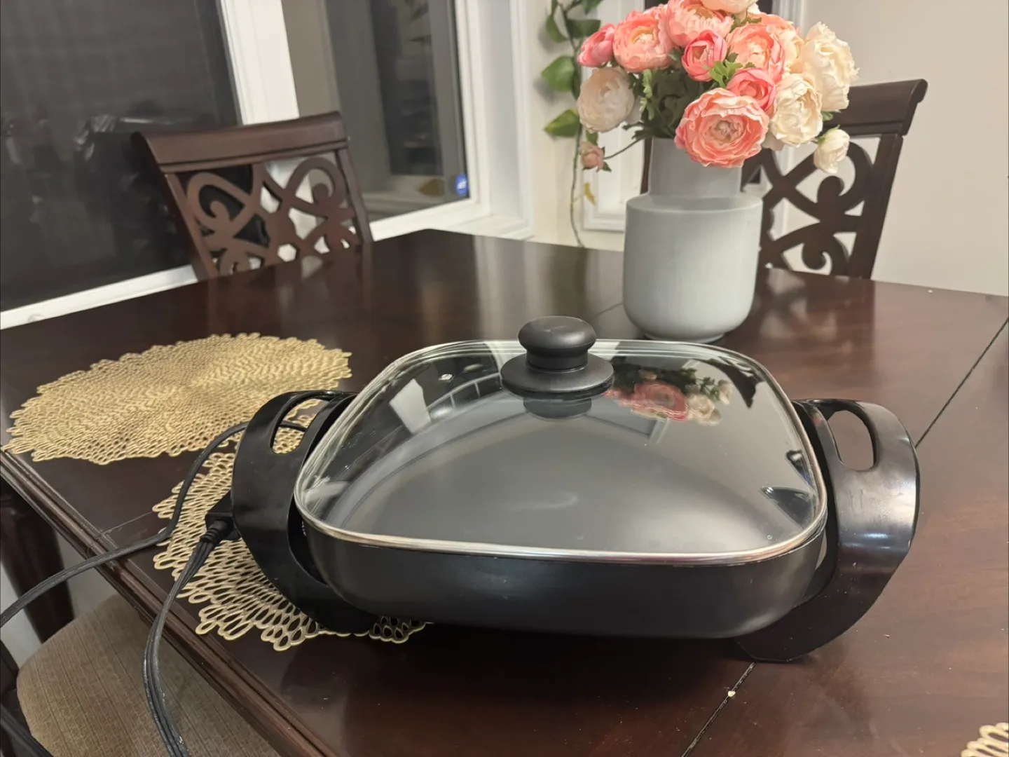 Electric Skillet with Glass Lid thumbnail