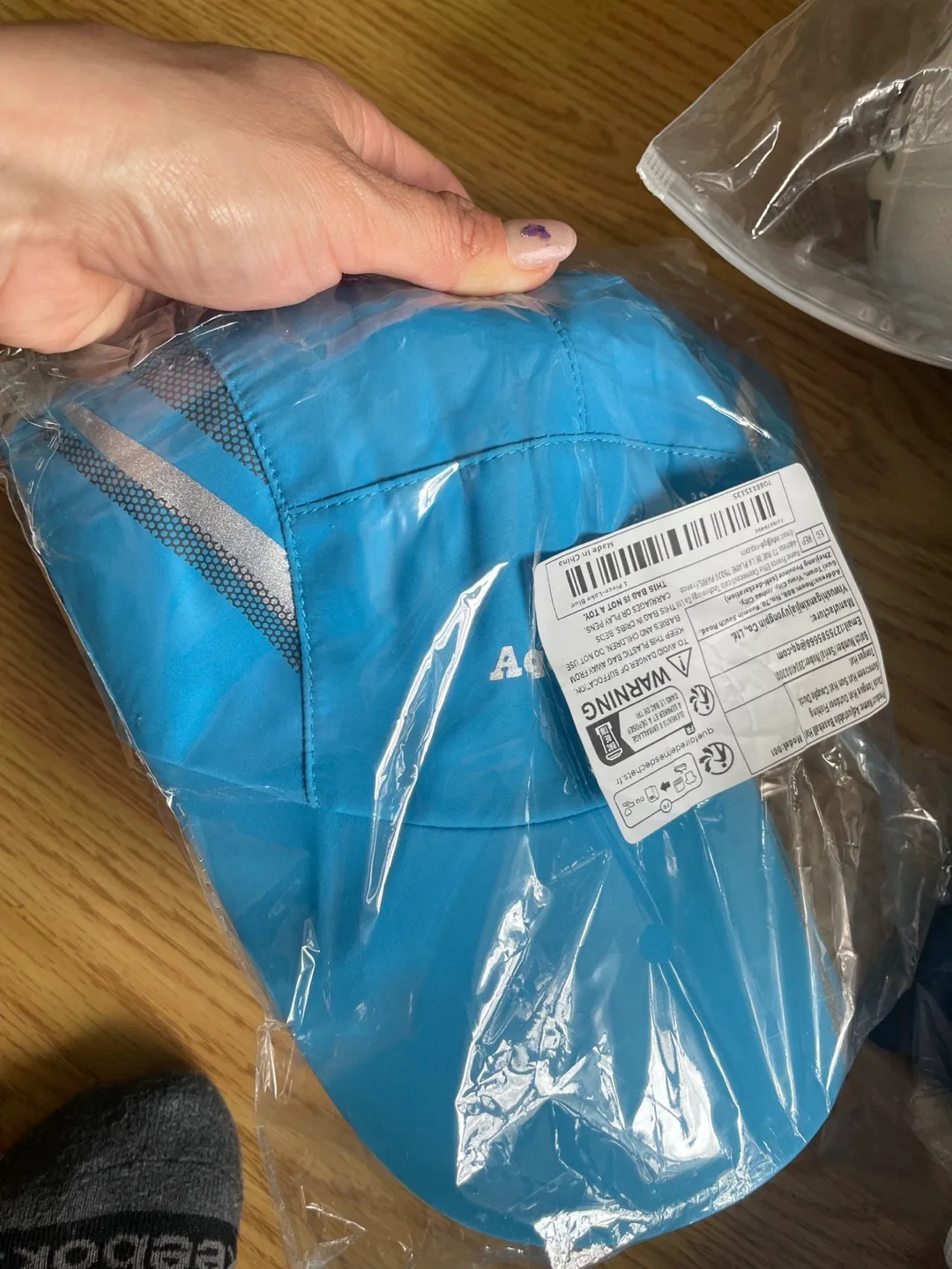 🏒 New Men's Sneakers and Clothing Bundle image indicator(8)