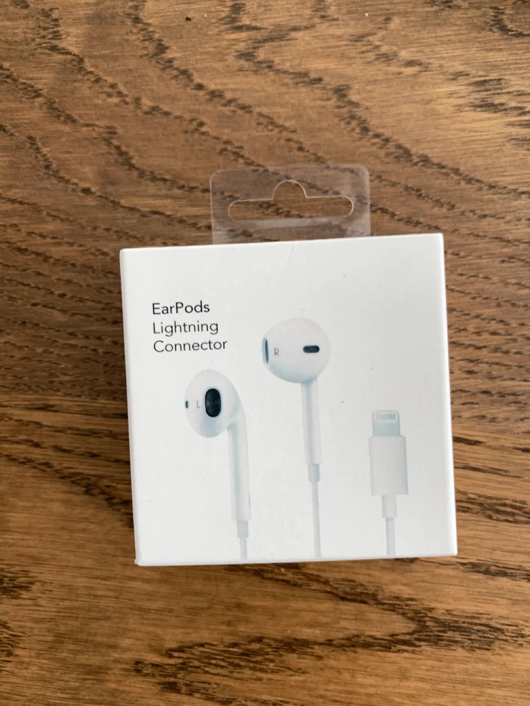 Apple EarPods with Lightning Connector - New thumbnail