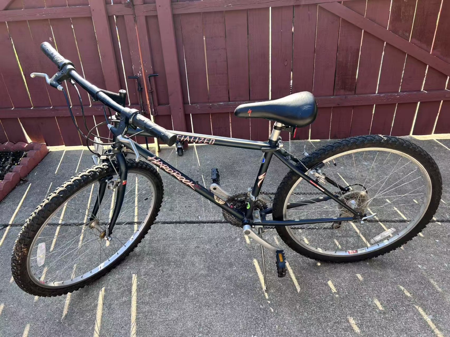 Specialized Hardrock Mountain Bike