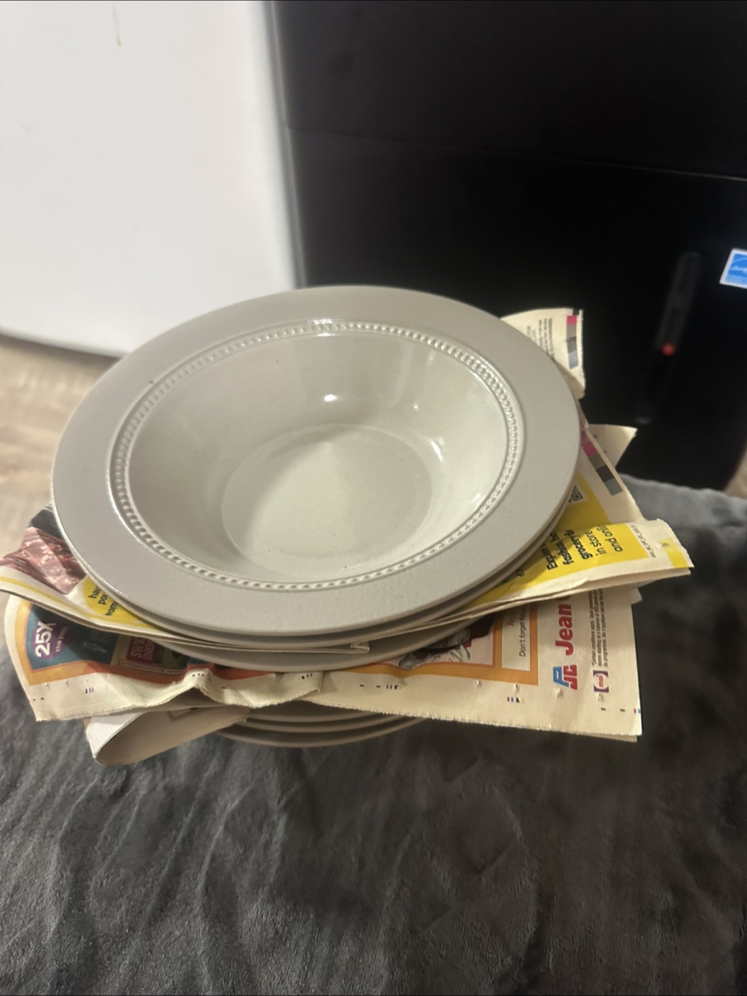 Set of Grey Dinner Plates and Bowls - photo 3