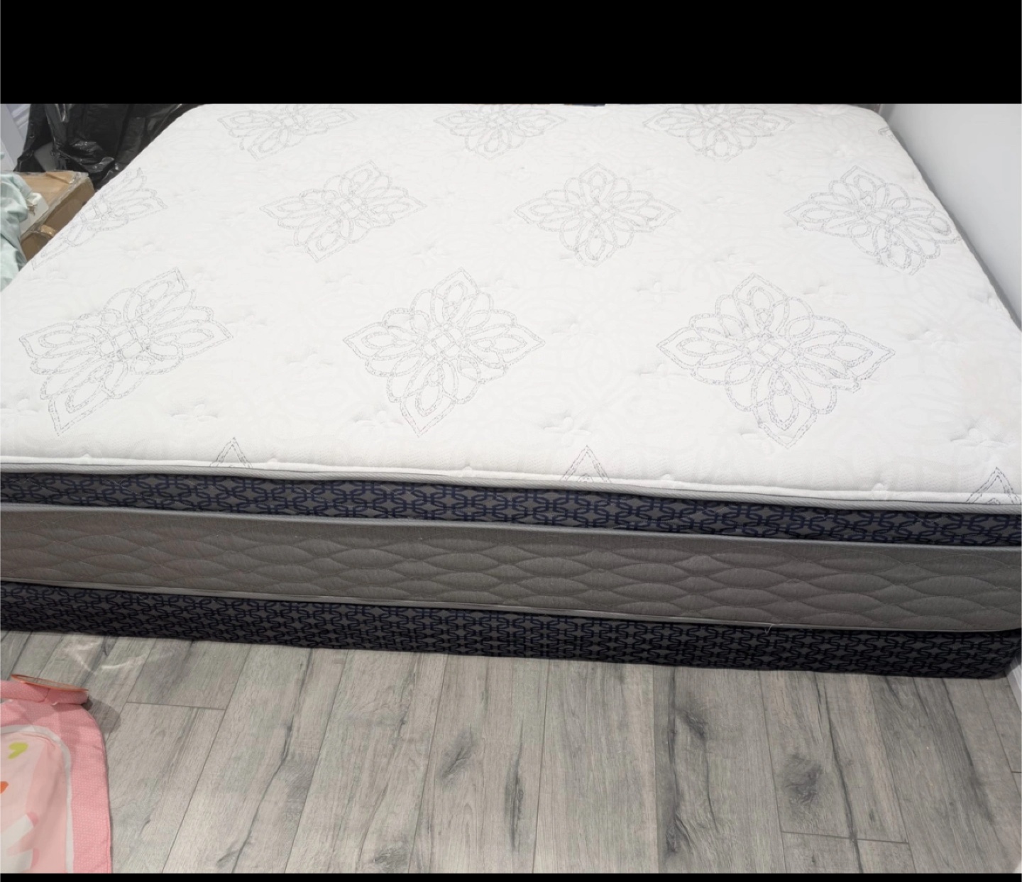 Serta Perfect Sleeper Mattress and Box - Queen - photo 2