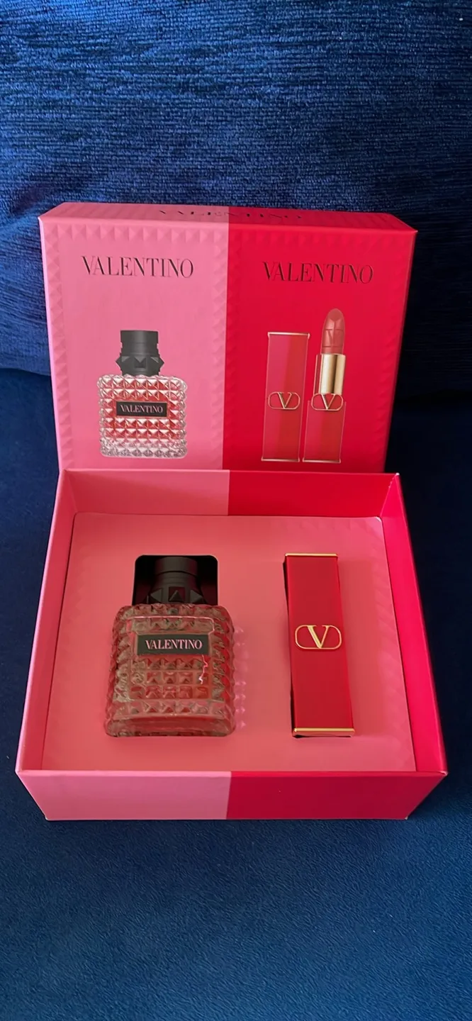 Valentino Donna parfum / Rosso Lipstick Se thumbnail