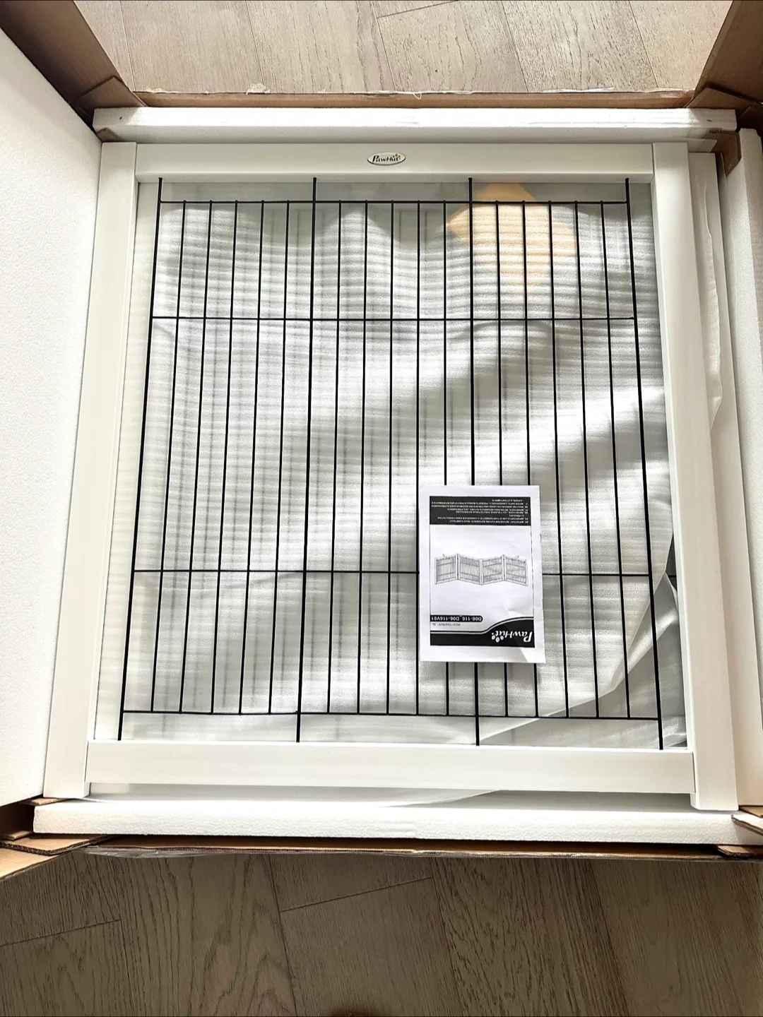 PawHut 4-Panel Foldable Pet Gate - White image indicator(2)