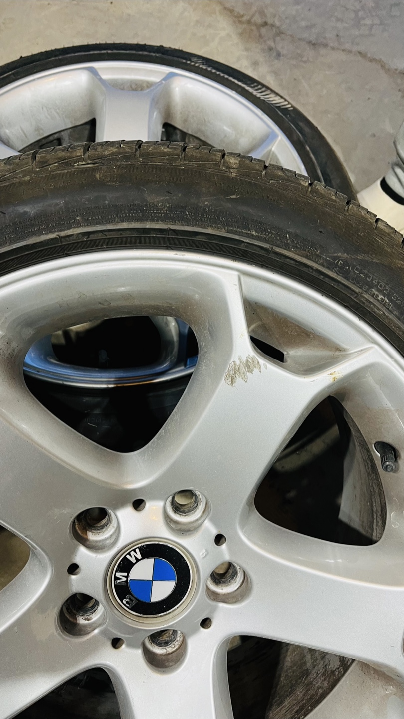 BMW 18" Alloy Wheels with Tires - photo 5