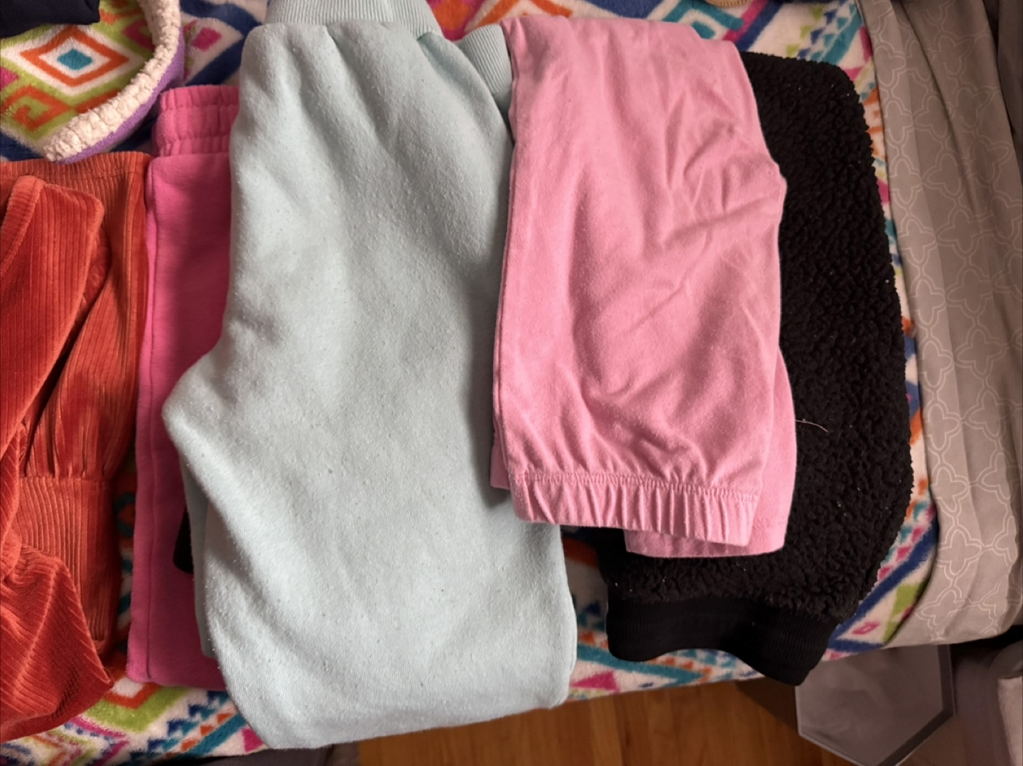 Girls' Clothing Bundle - Size 5 to 6 years - photo 4