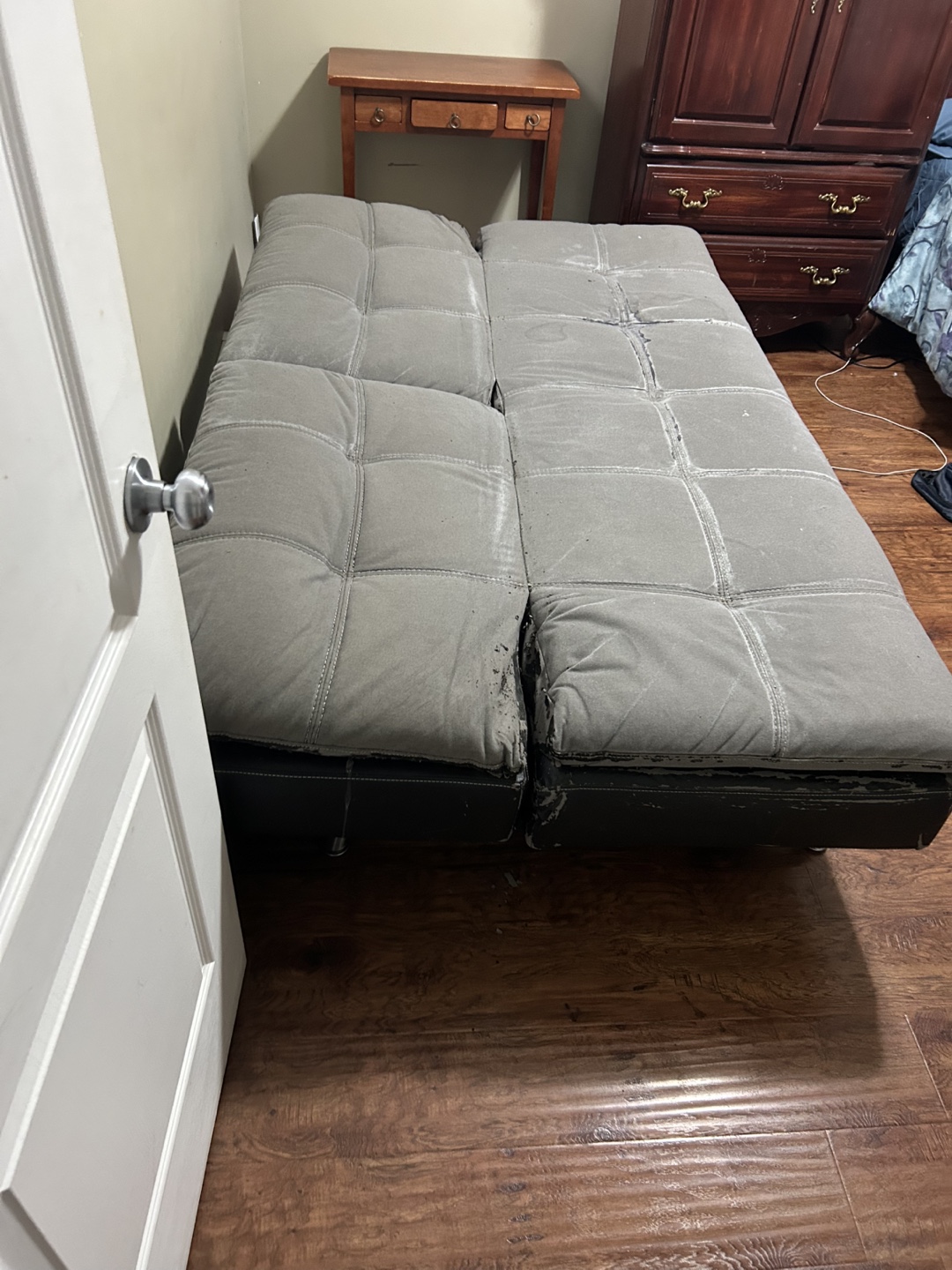 Grey Futon Couch #freecycle - photo 2