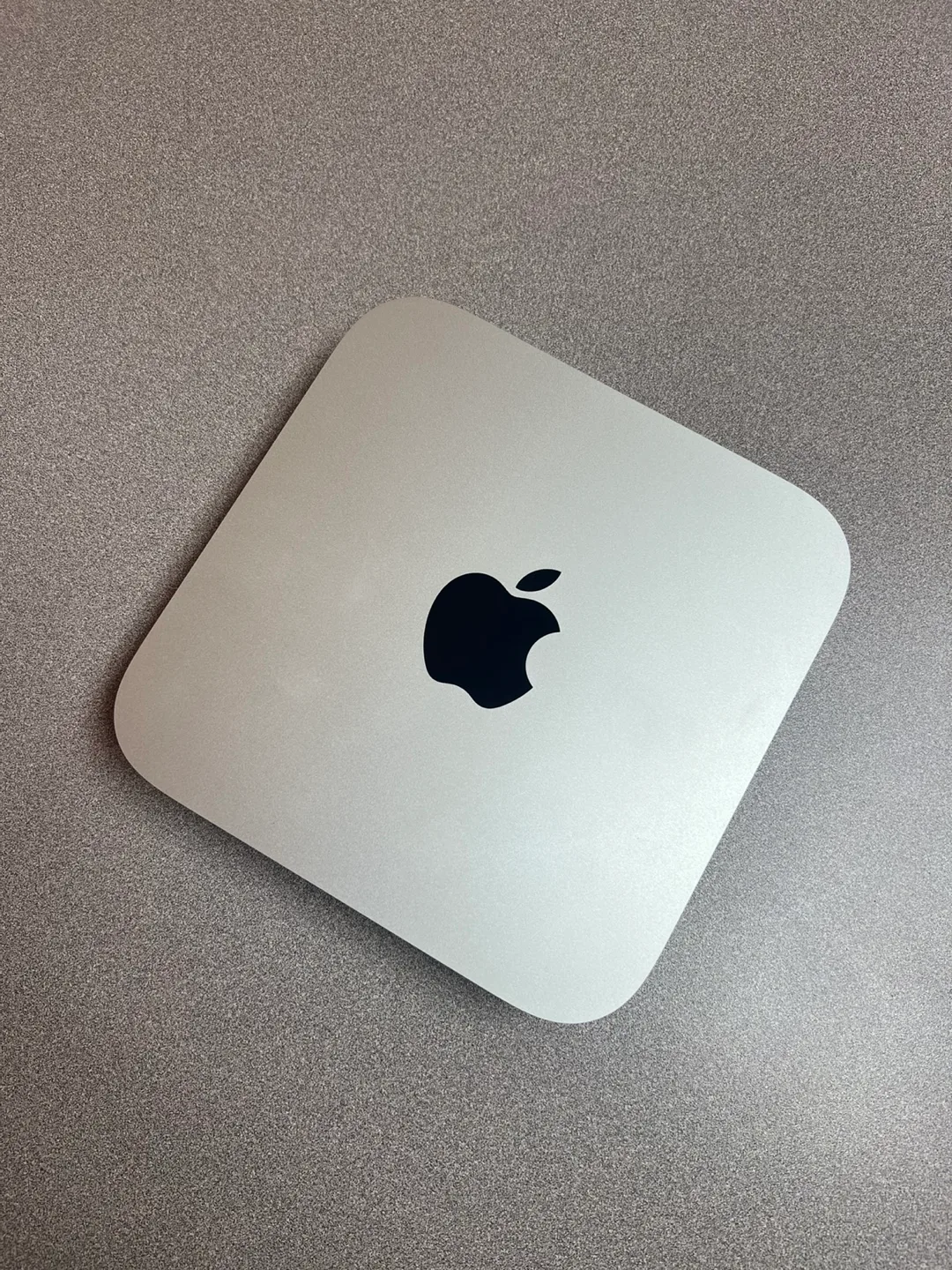 Apple Mac mini M2 - Space Grey 2023 image indicator(4)