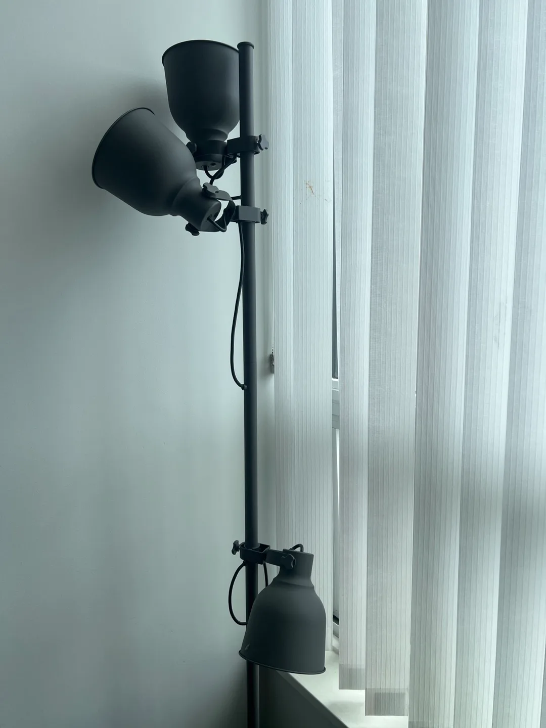 IKEA HEKTAR Dark Gray Floor Lamp with 3 Spotlights thumbnail