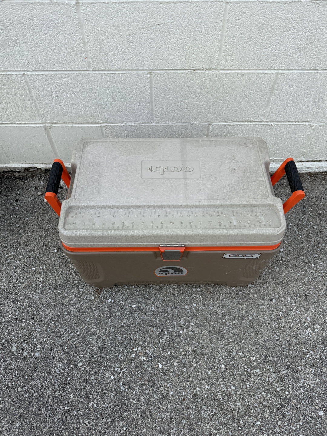 Igloo Supertough 50 Qt. Cooler - photo 3