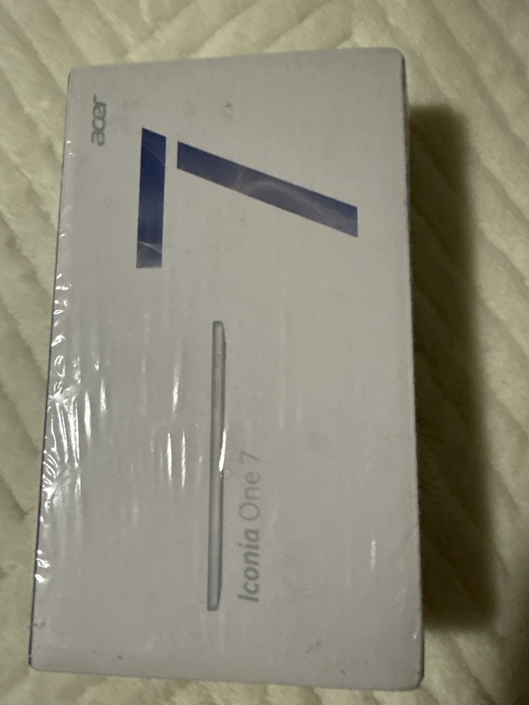 New Acer Iconia One 7 Tablet in Box