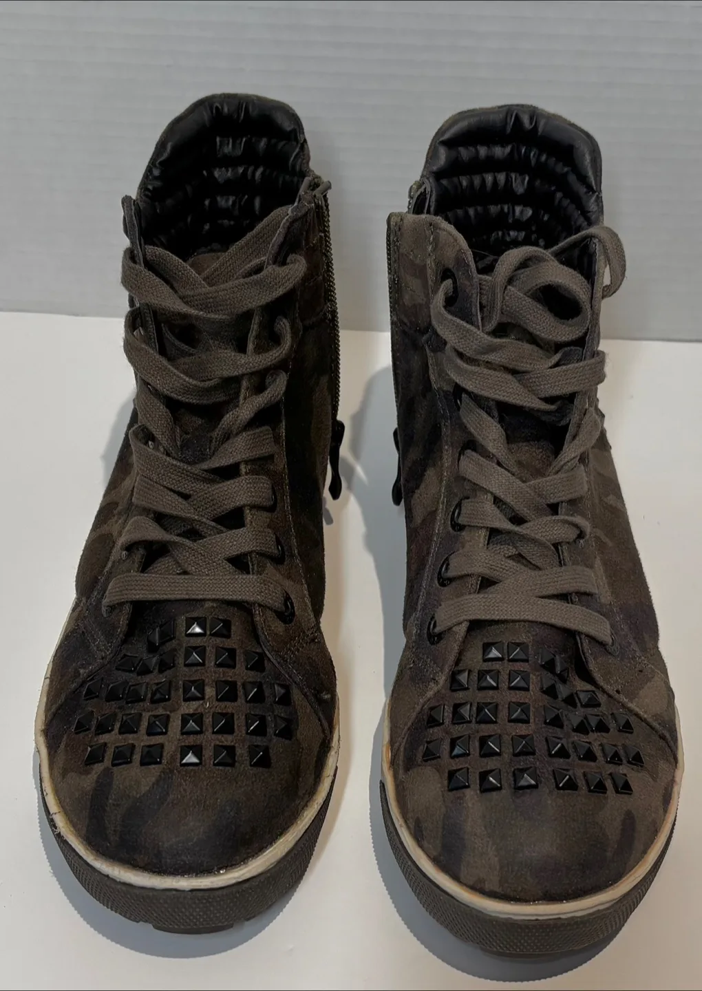 Womens Marco Tozzi Designer  Camo Side Zip High Tops SZ 9 image indicator(2)