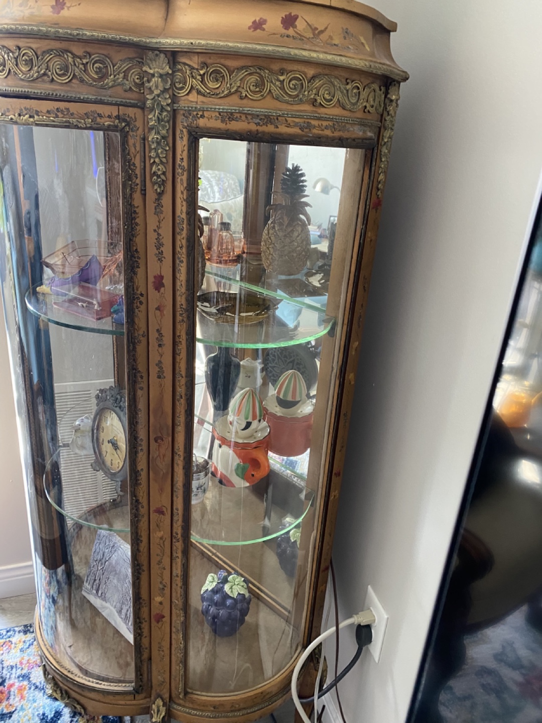 Antique French-Style Curio Cabinet - photo 3