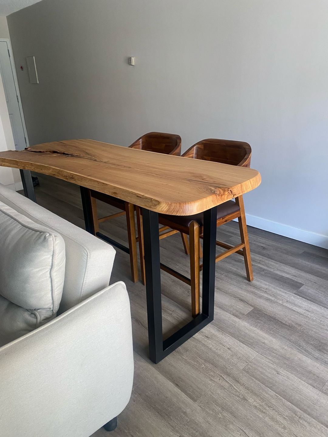 Live Edge Dining Table with Two Stools - photo 5