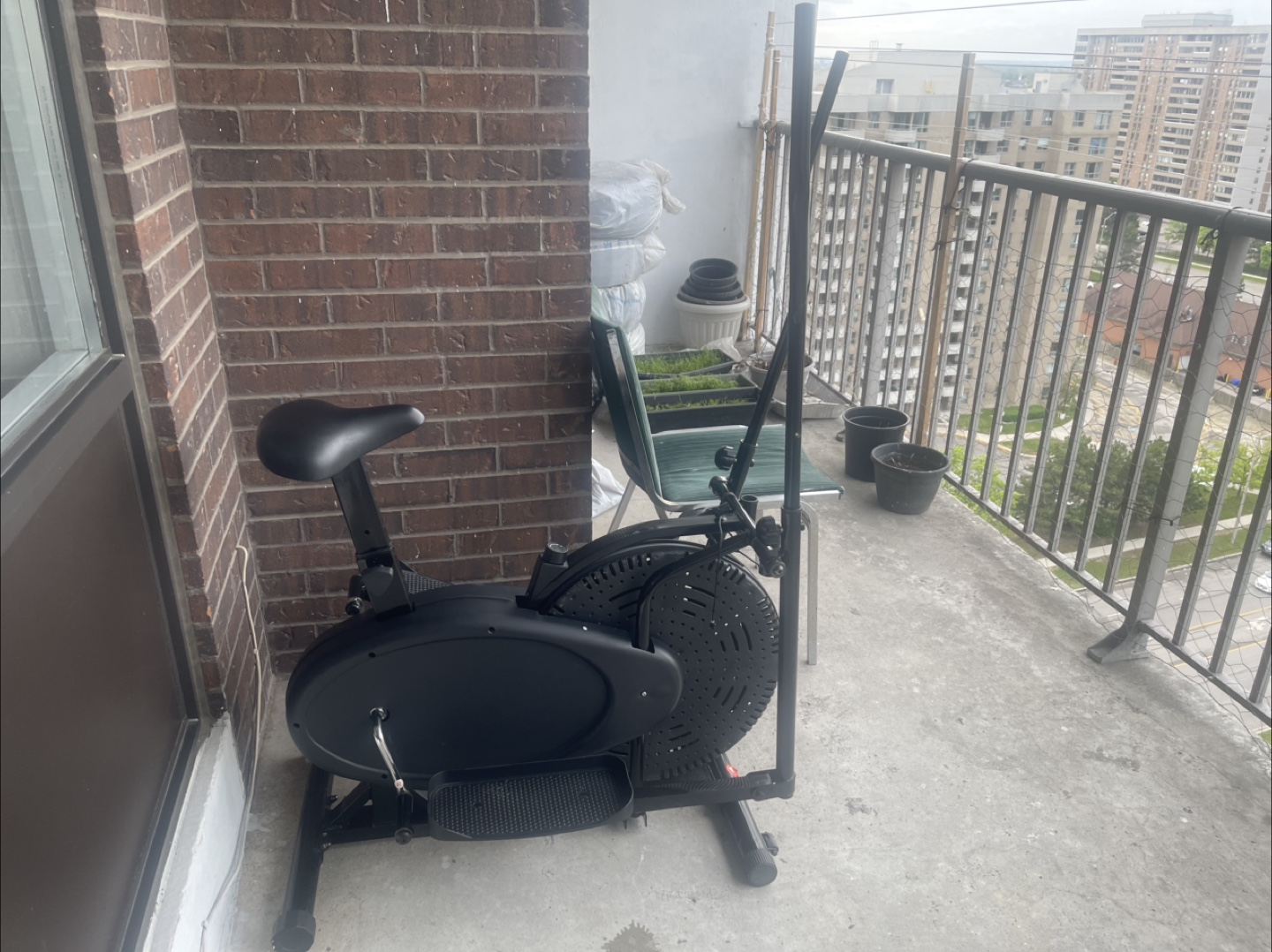 Black Elliptical Cross Trainer Exercise Machine - photo 2
