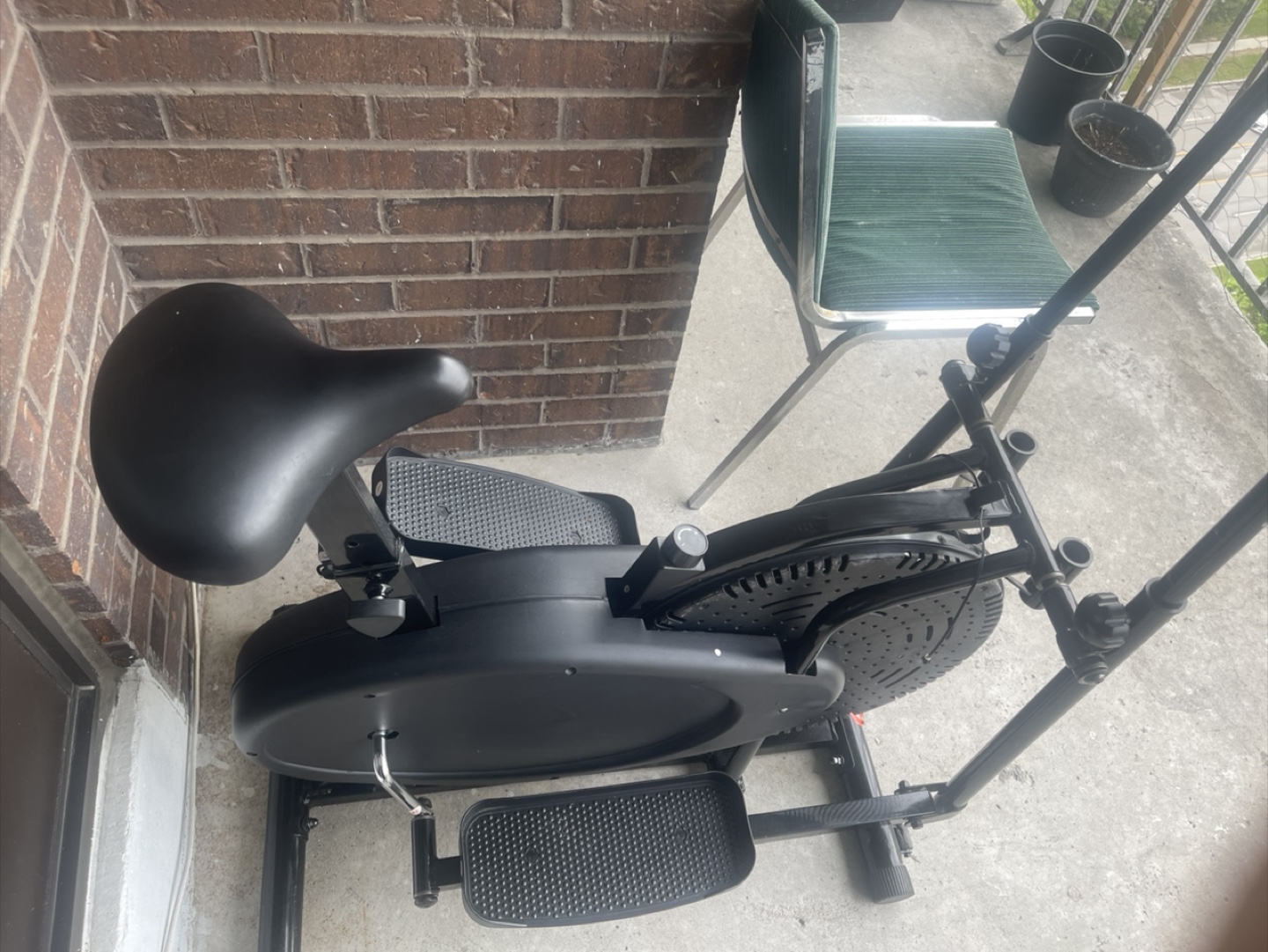 Black Elliptical Cross Trainer Exercise Machine