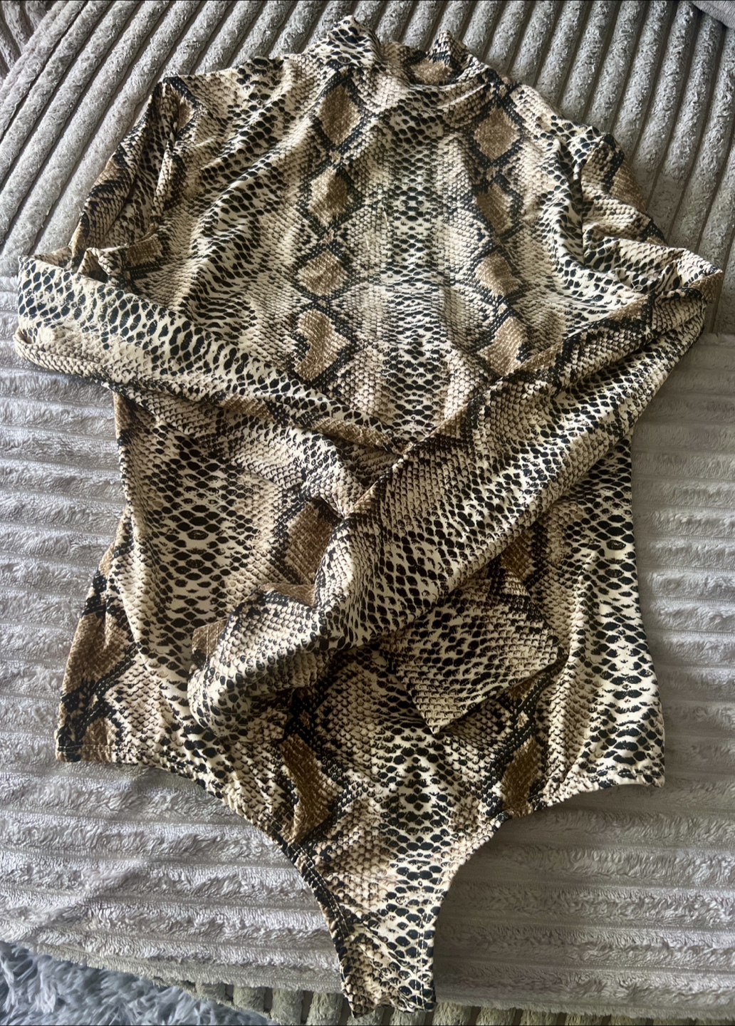 Snakeskin Print Bodysuit - photo 2