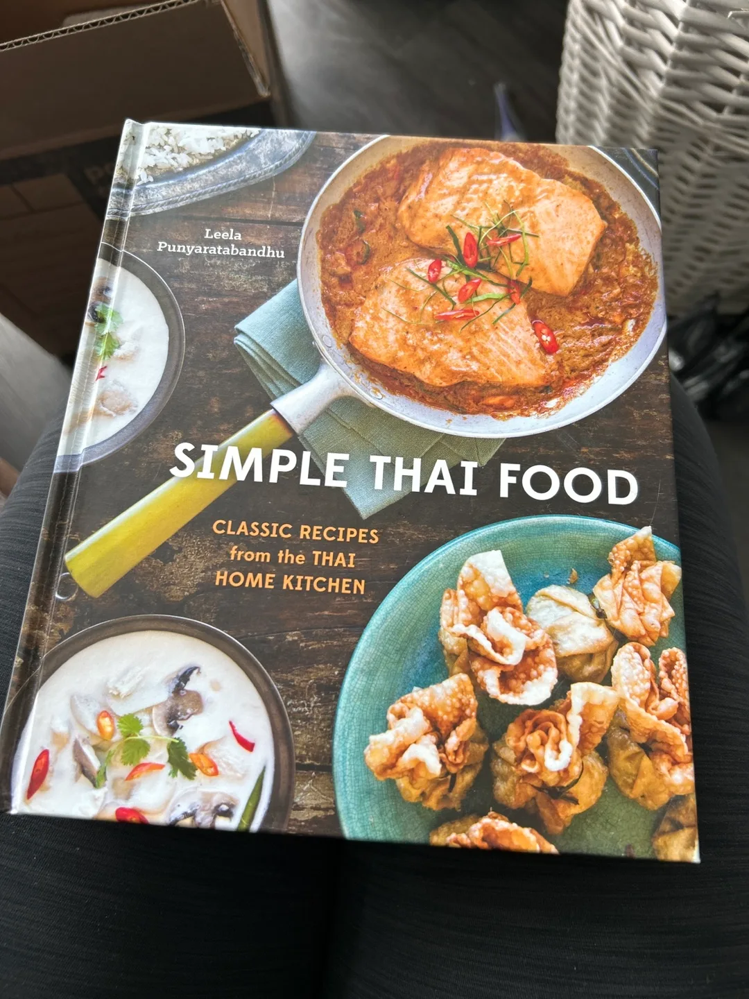 Simple Thai Food Cookbook by Leela Punyaratabandhu thumbnail