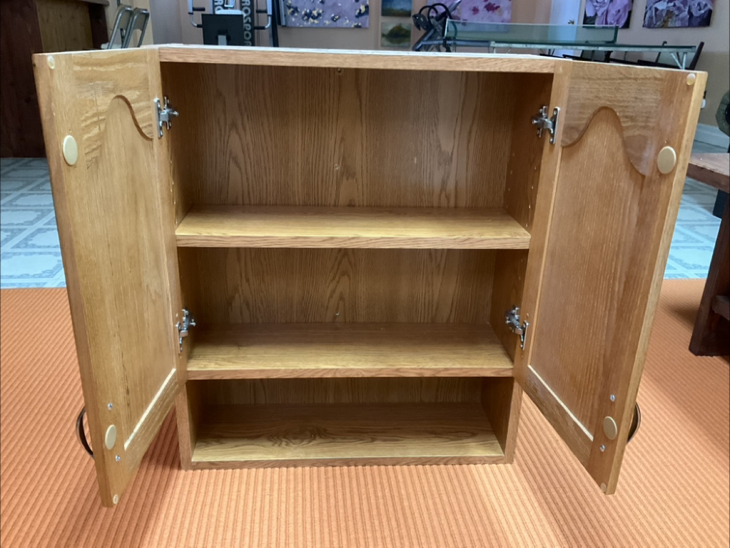 Oak Wood Wall Cabinet with Two Doors and Shelves - photo 2