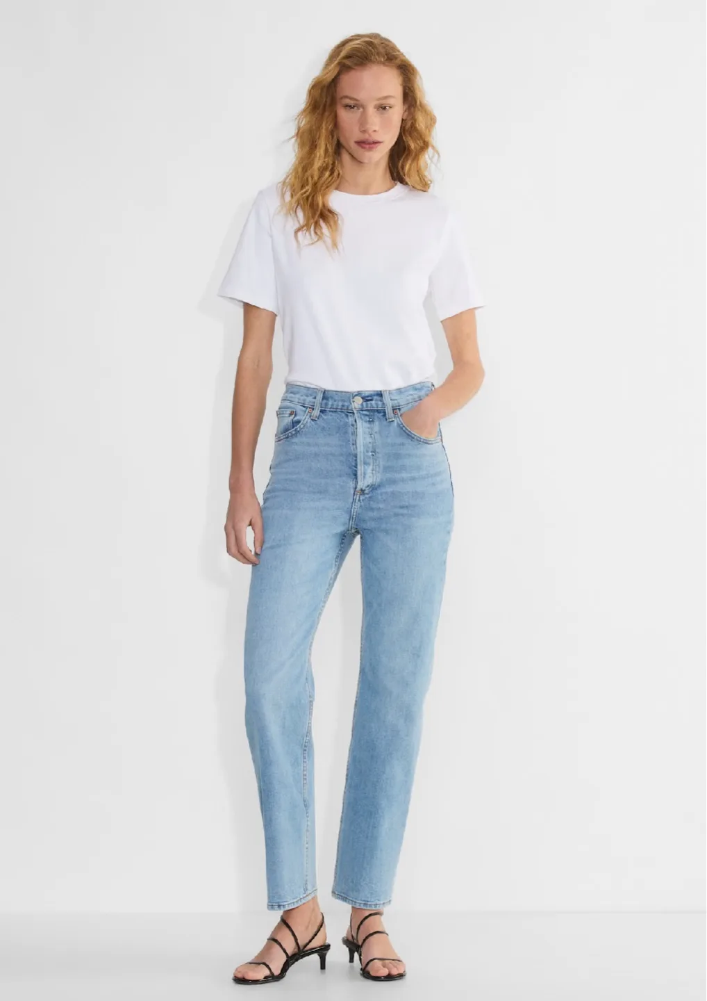 Aritzia Denim Forum The Arlo Hi-rise Straight Jean - size 28 thumbnail