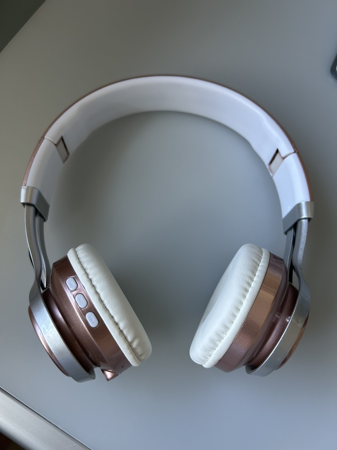 Gabbba Goods Metallix Foldable Wireless Headphones - Rose Gold - photo 3