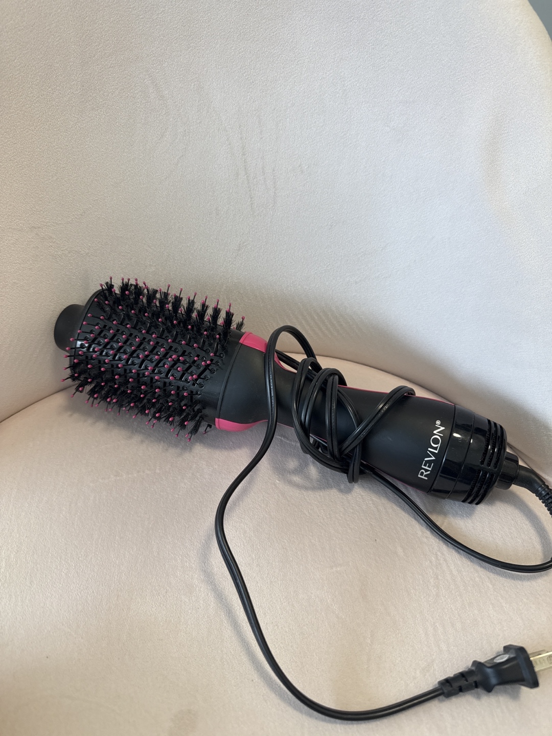 Revlon One-Step Volumizer Hair Dryer Brush