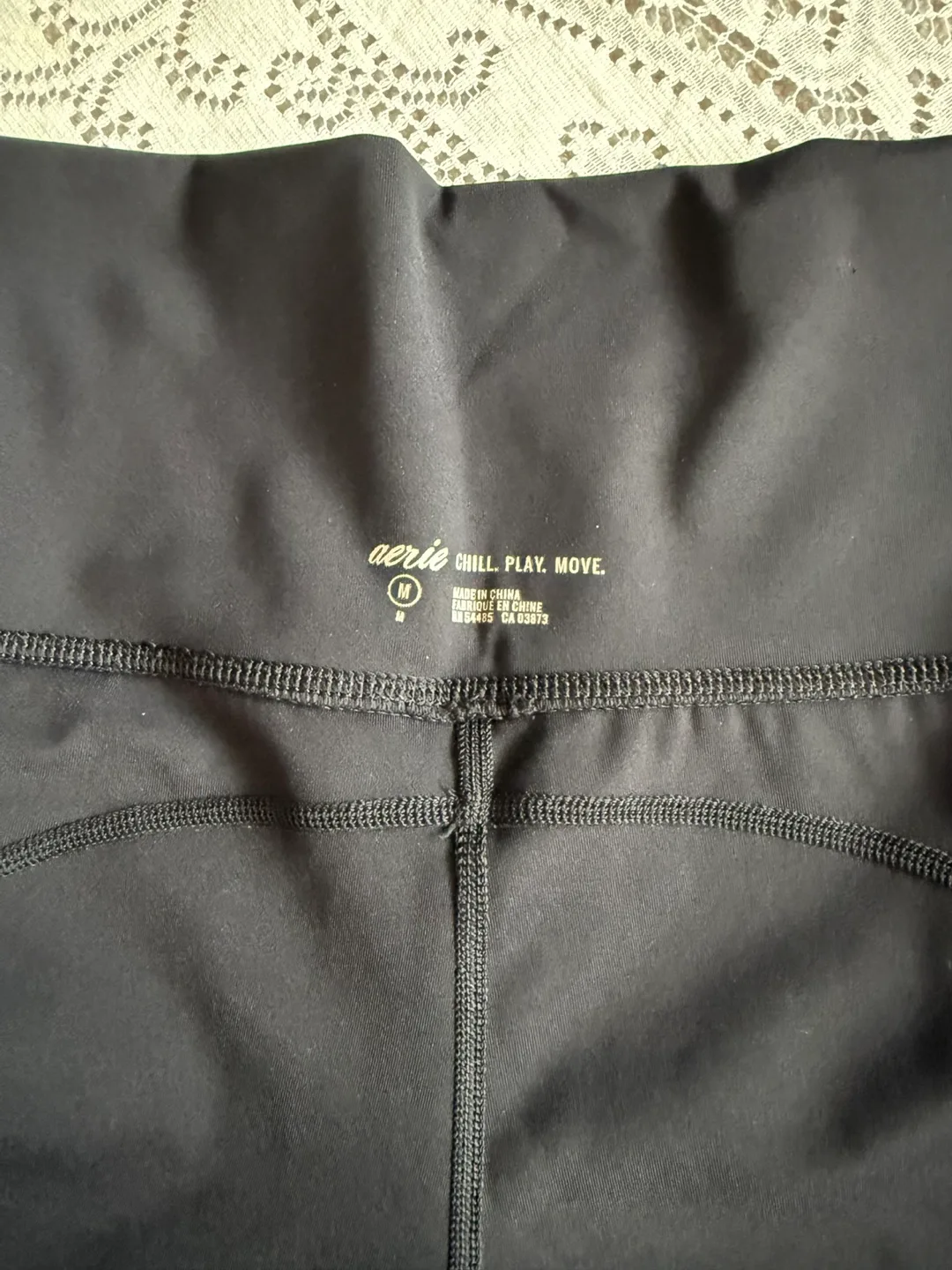 Aerie High-Waisted Leggings (Medium) Excellent condition! image indicator(4)