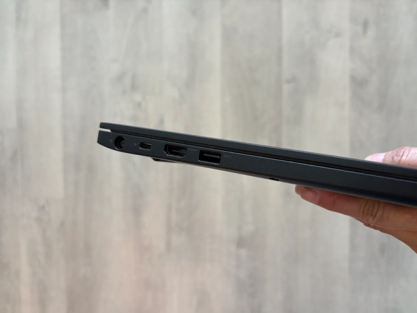 Dell Latitude 7280 Laptop image indicator(7)