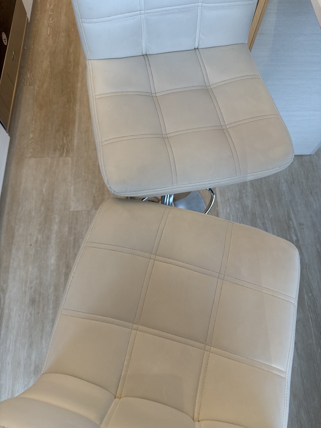 Leather Barstools - photo 4