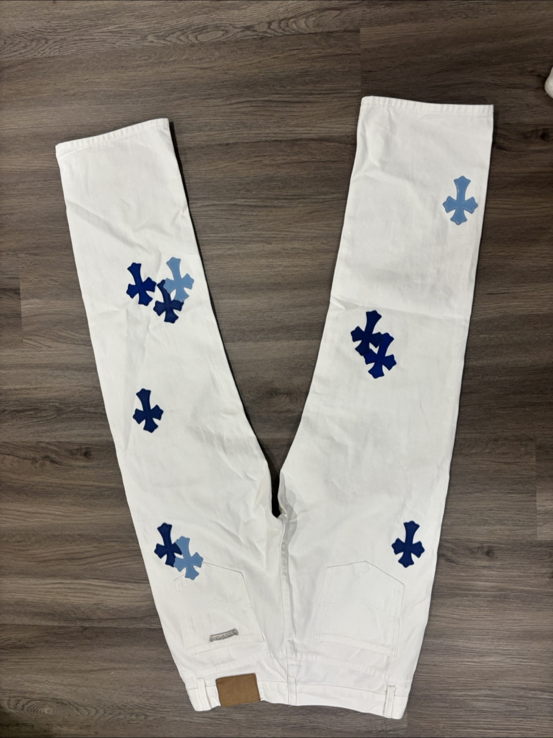 Chrome Hearts White Denim Jeans with Blue Cross Patches - photo 5