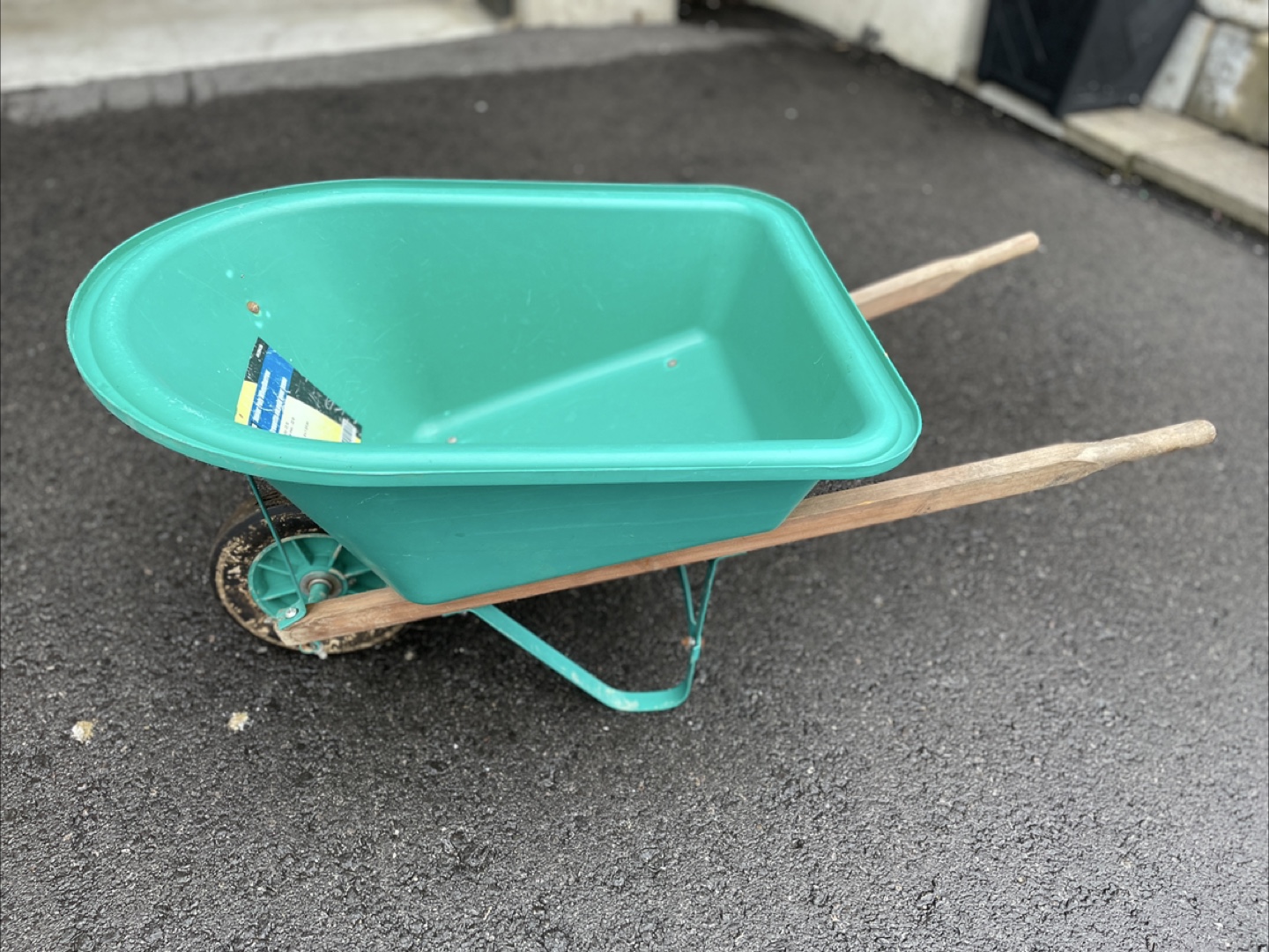 Power Fist Junior Poly Wheelbarrow - photo 2