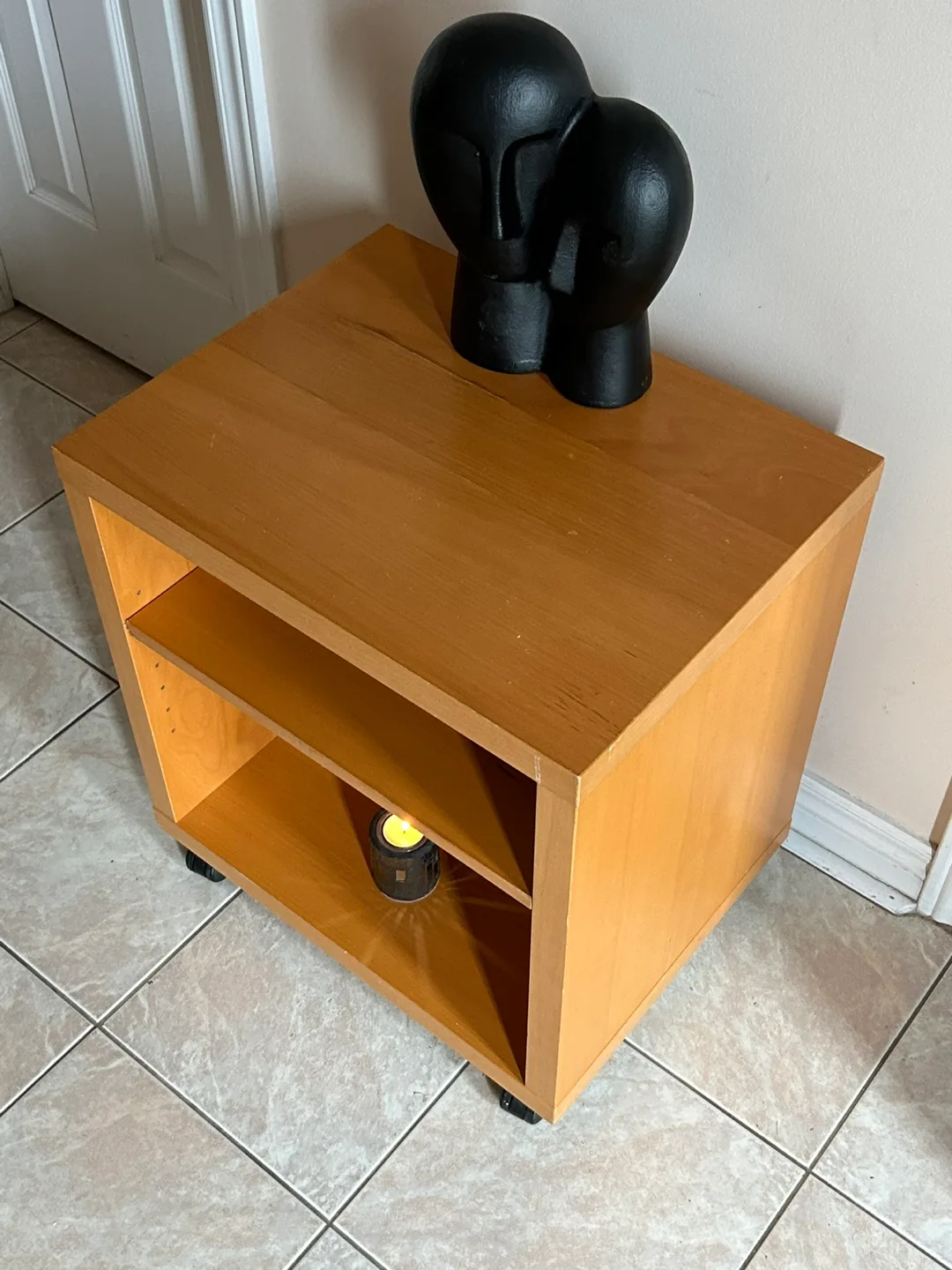 Wooden Rolling Storage Unit image indicator(2)