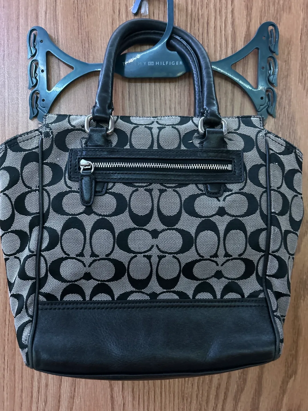 Coach Signature C Black and Grey Handbag image indicator(2)