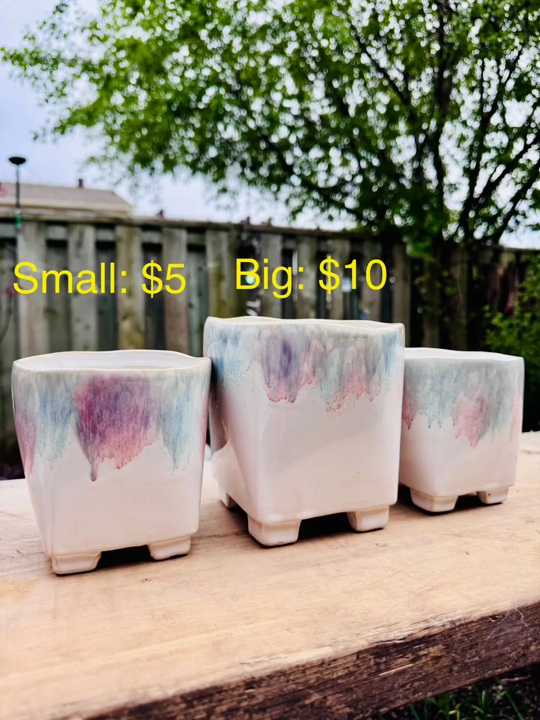 Flower Pot - White with Blue Red Pattern thumbnail