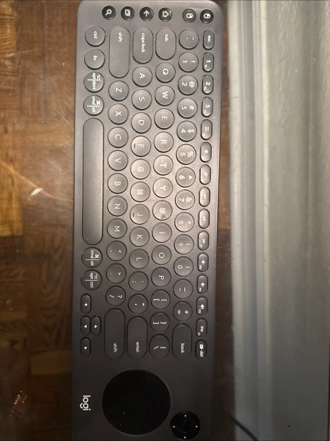 Logitech K380 Multi-Device Bluetooth Keyboard image indicator(2)