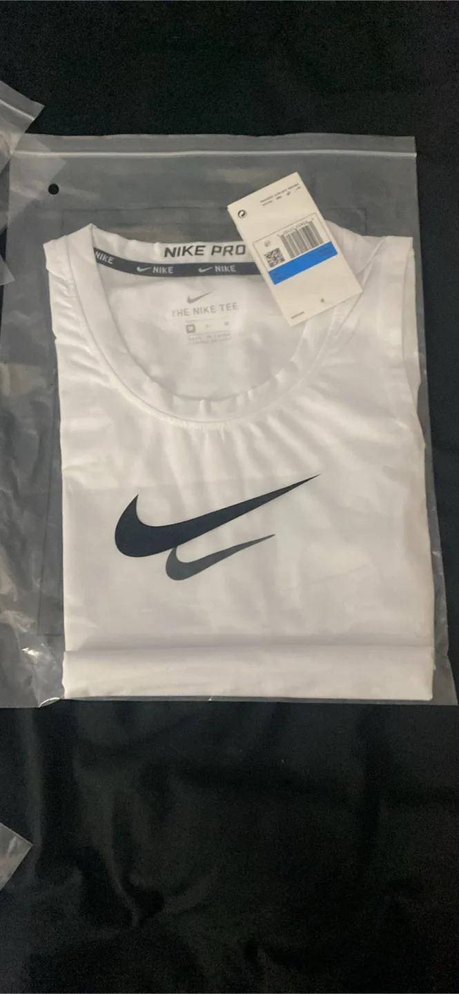 Nike Pro Men's White Dri-FIT T-Shirt thumbnail
