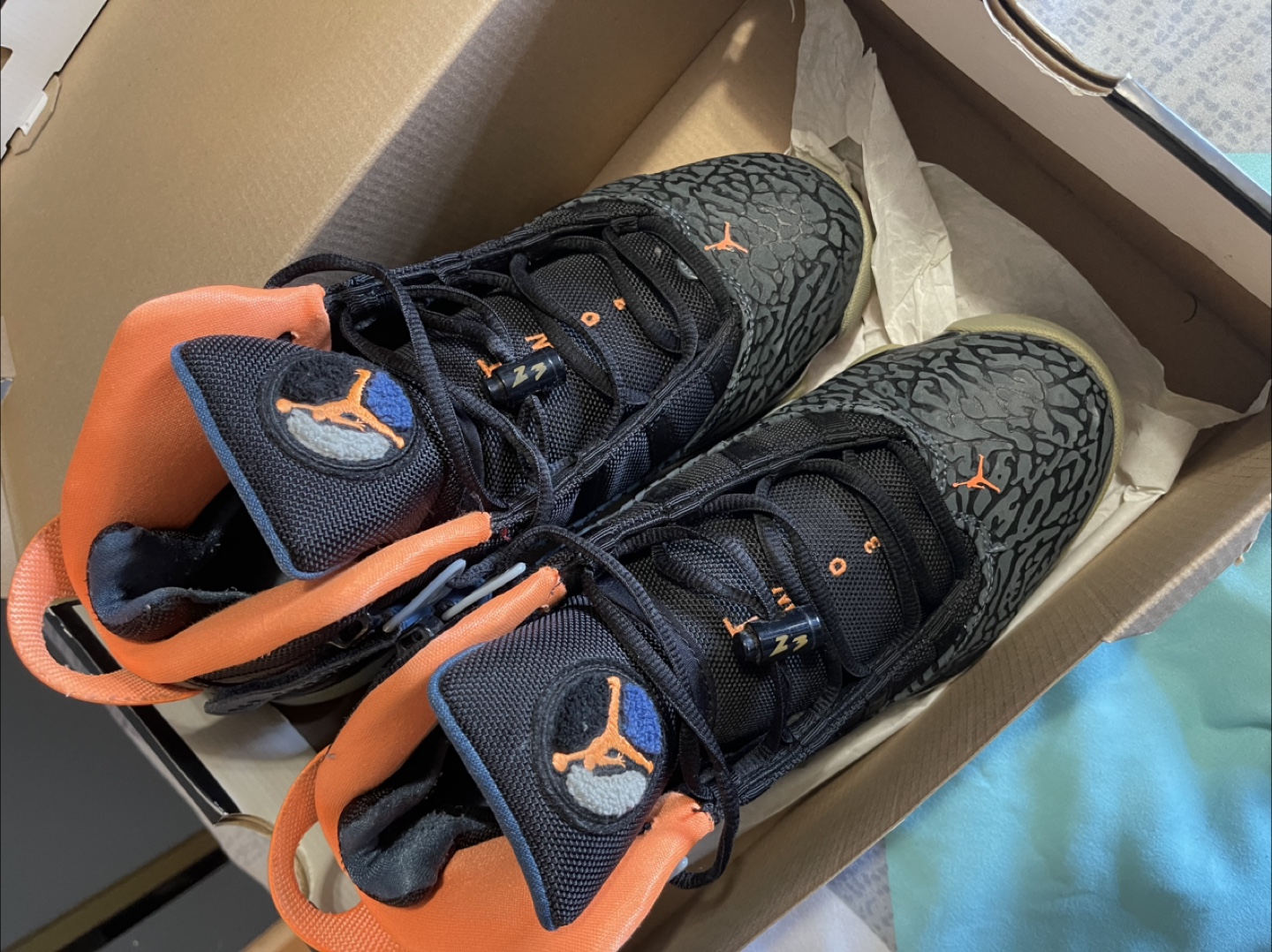 Air Jordan 6 Rings (GS) Size 9 - Black/Orange - photo 3