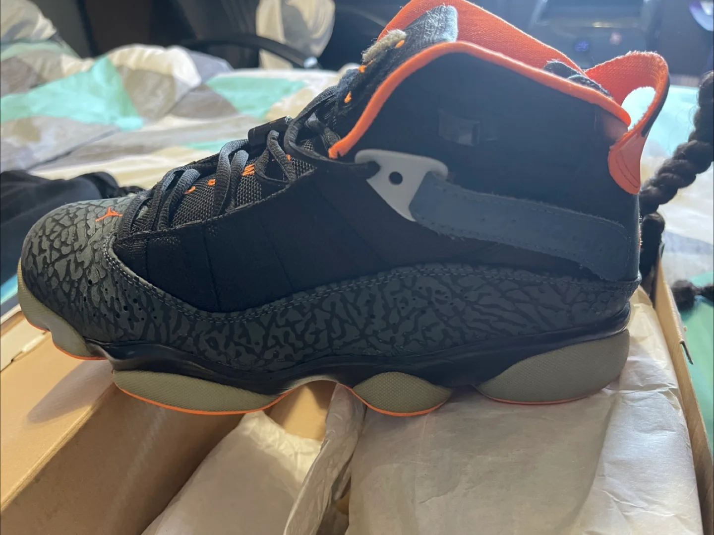 Air Jordan 6 Rings (GS) Size 9 - Black/Orange image indicator(4)