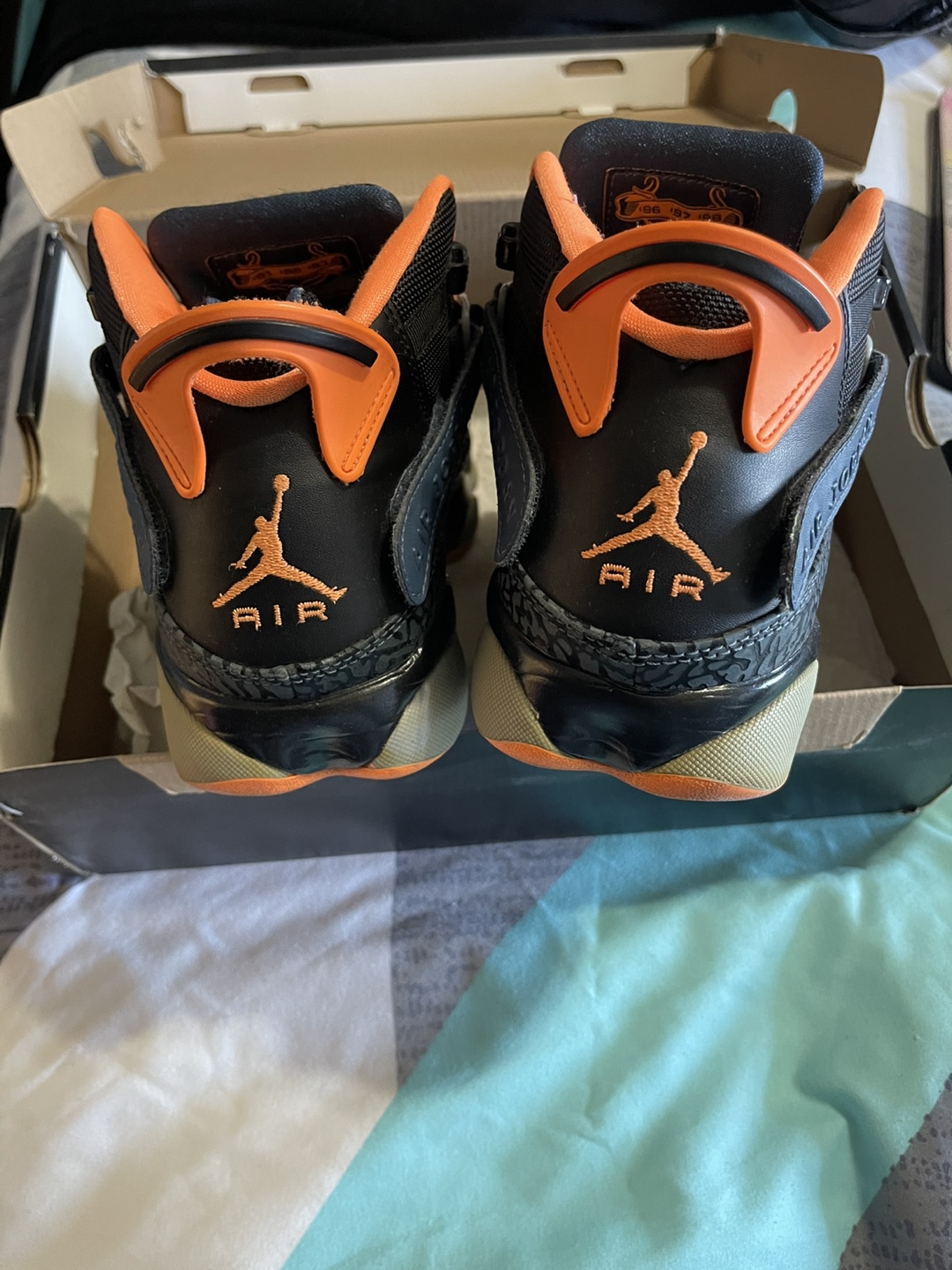 Air Jordan 6 Rings (GS) Size 9 - Black/Orange - photo 2
