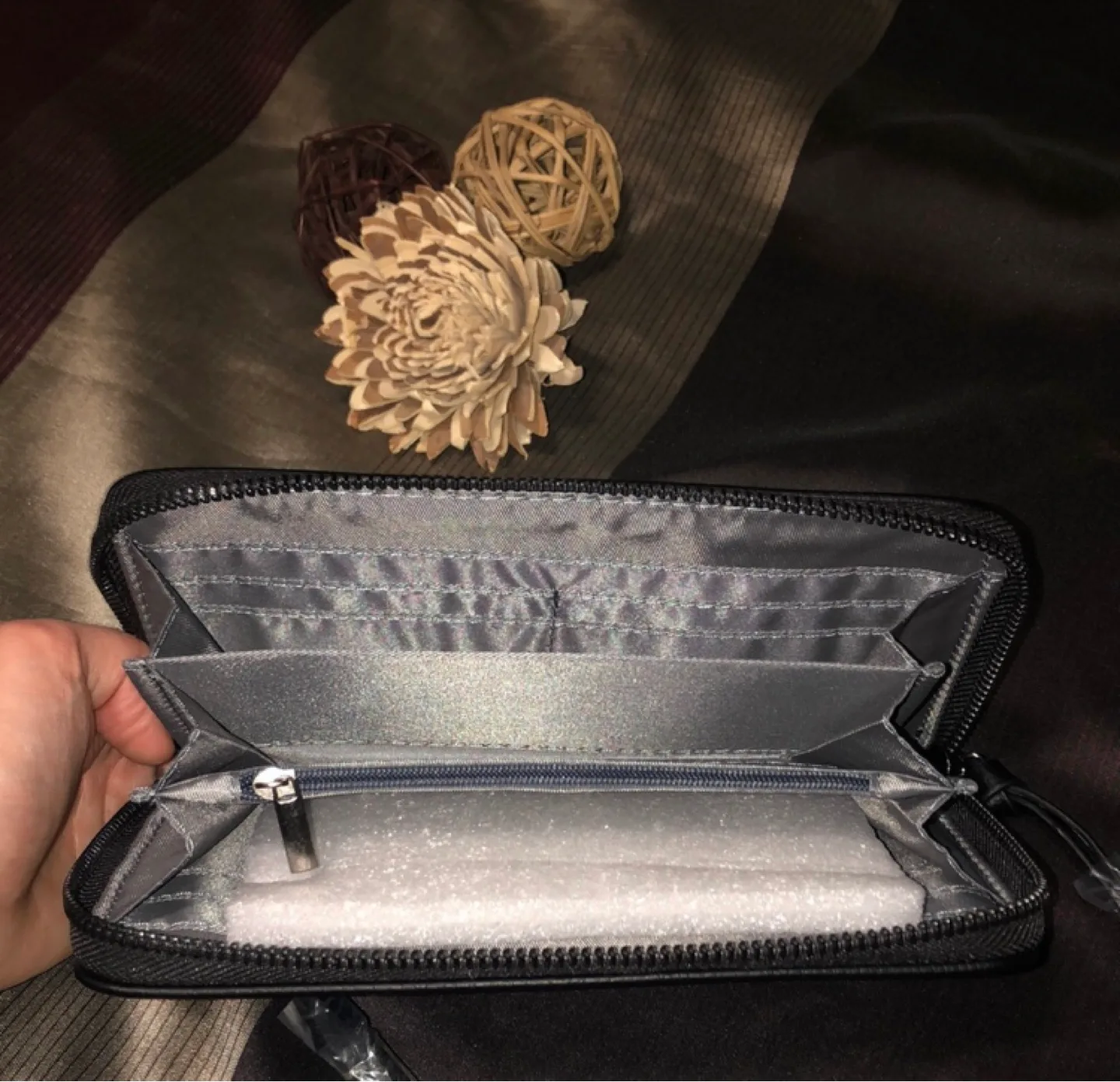 Black Leather Wallet Set image indicator(3)