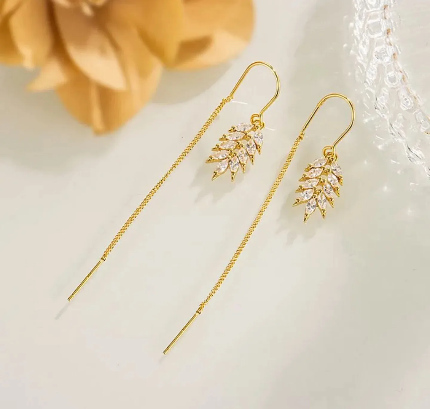 Brand new 3 pairs Star and Swirl Earrings Bundle image indicator(9)