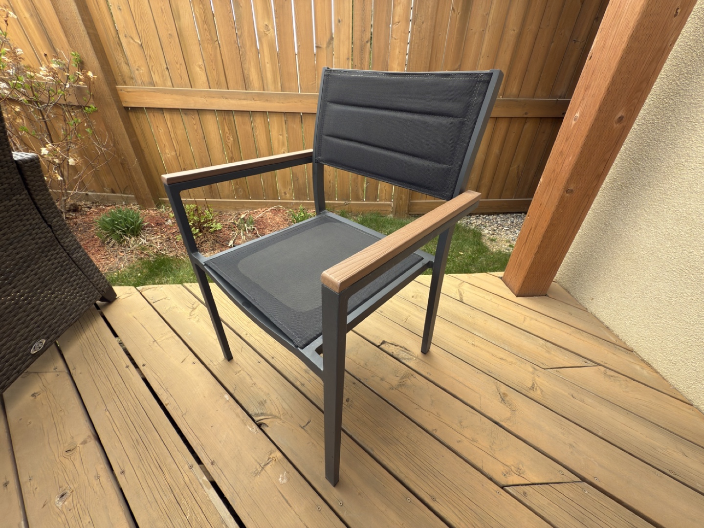 Patio Dining Set - 4 Chairs & Table - photo 3