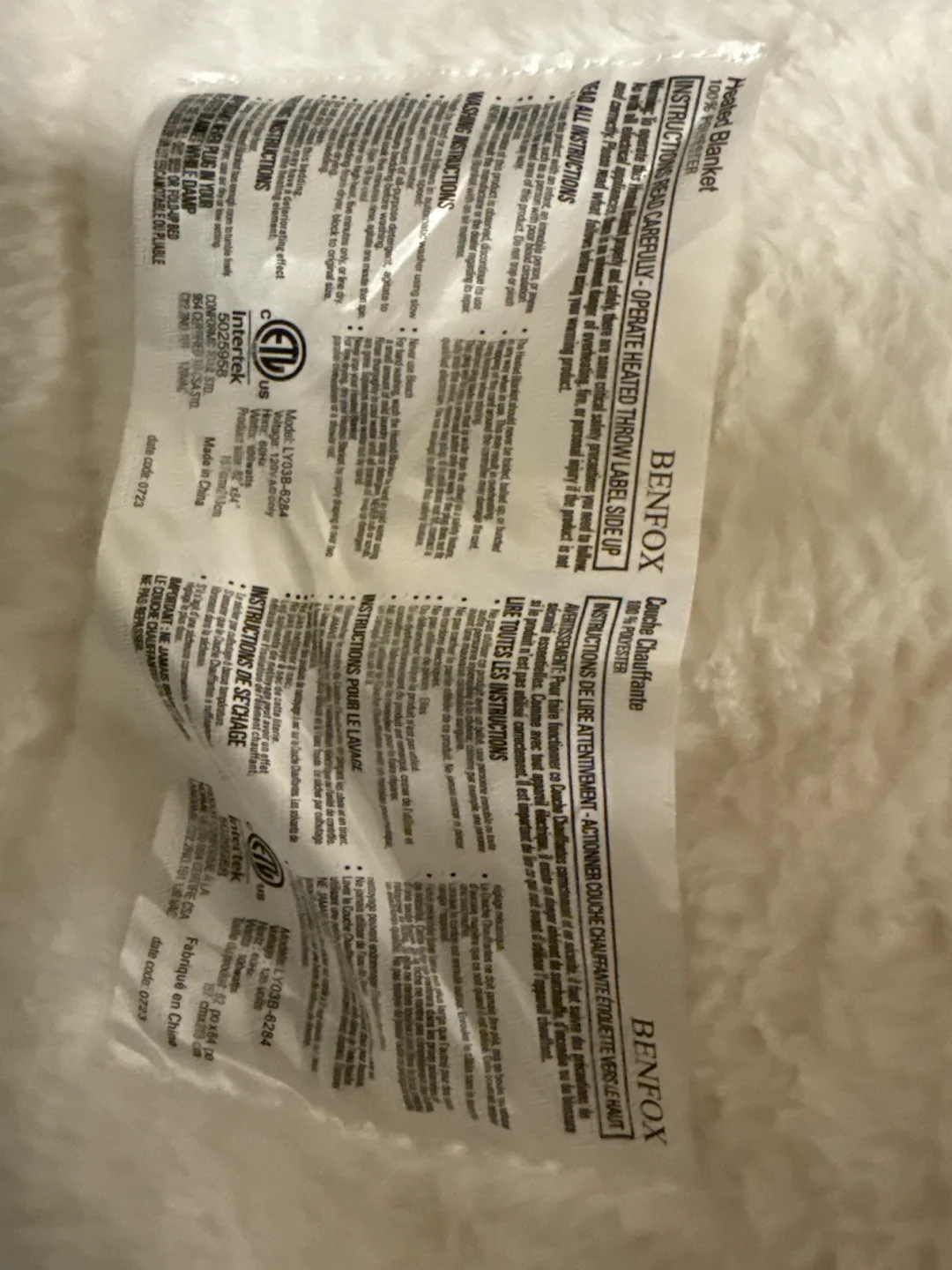 Electric Heated Sherpa Throw Blanket image indicator(3)