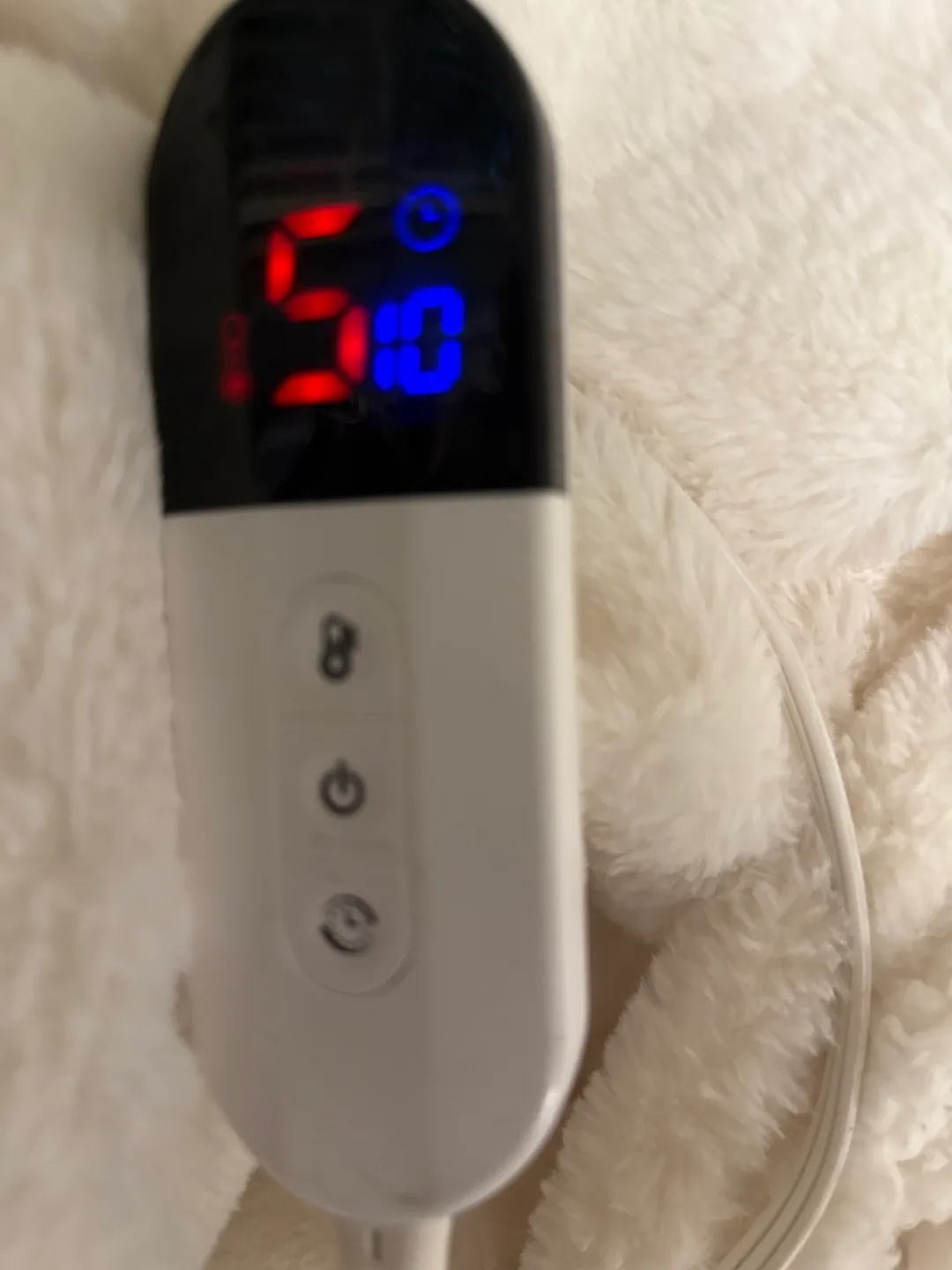 Electric Heated Sherpa Throw Blanket image indicator(5)