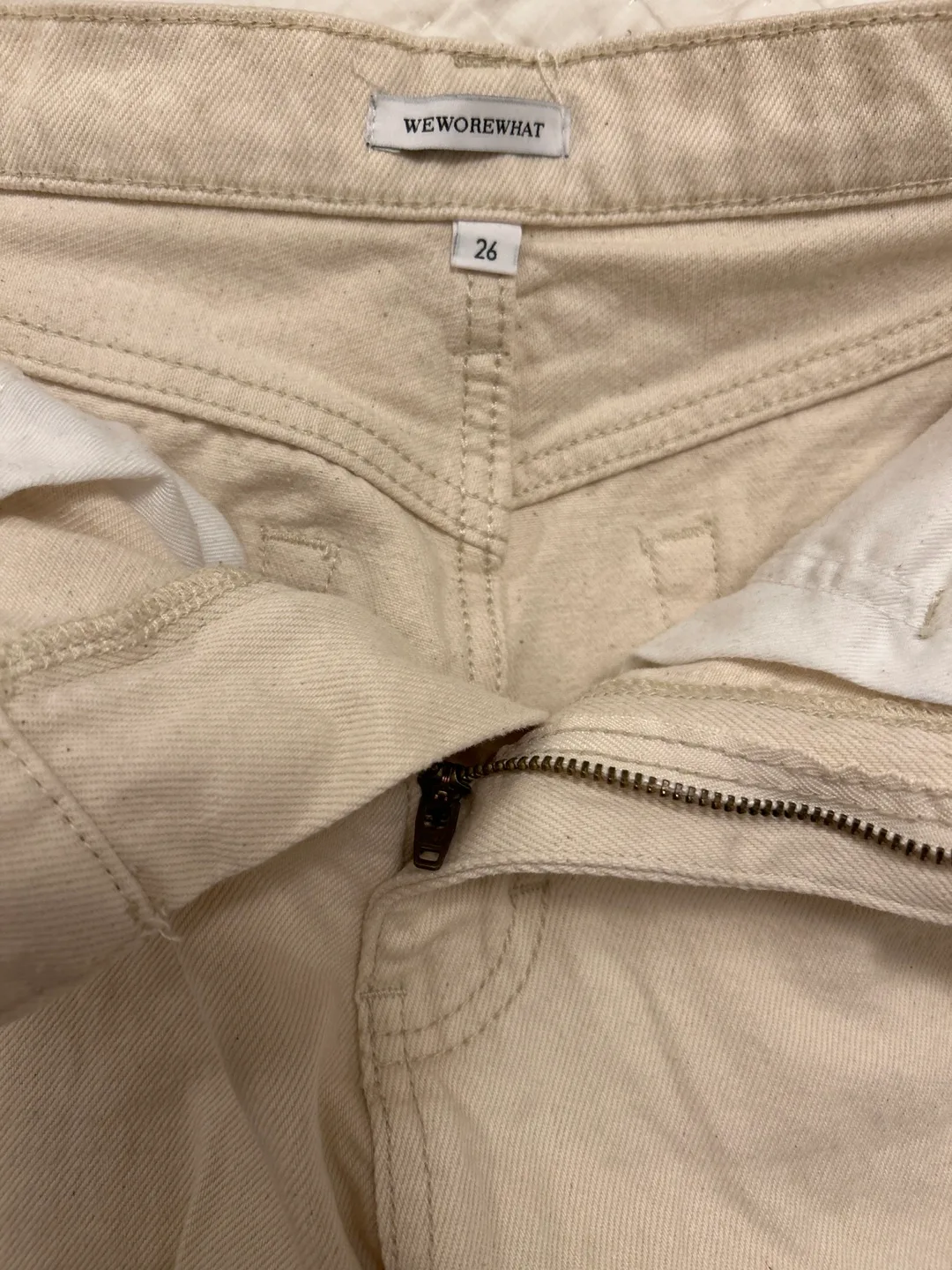 WEWOREWHAT Size 26 Beige Baggy Jeans image indicator(3)