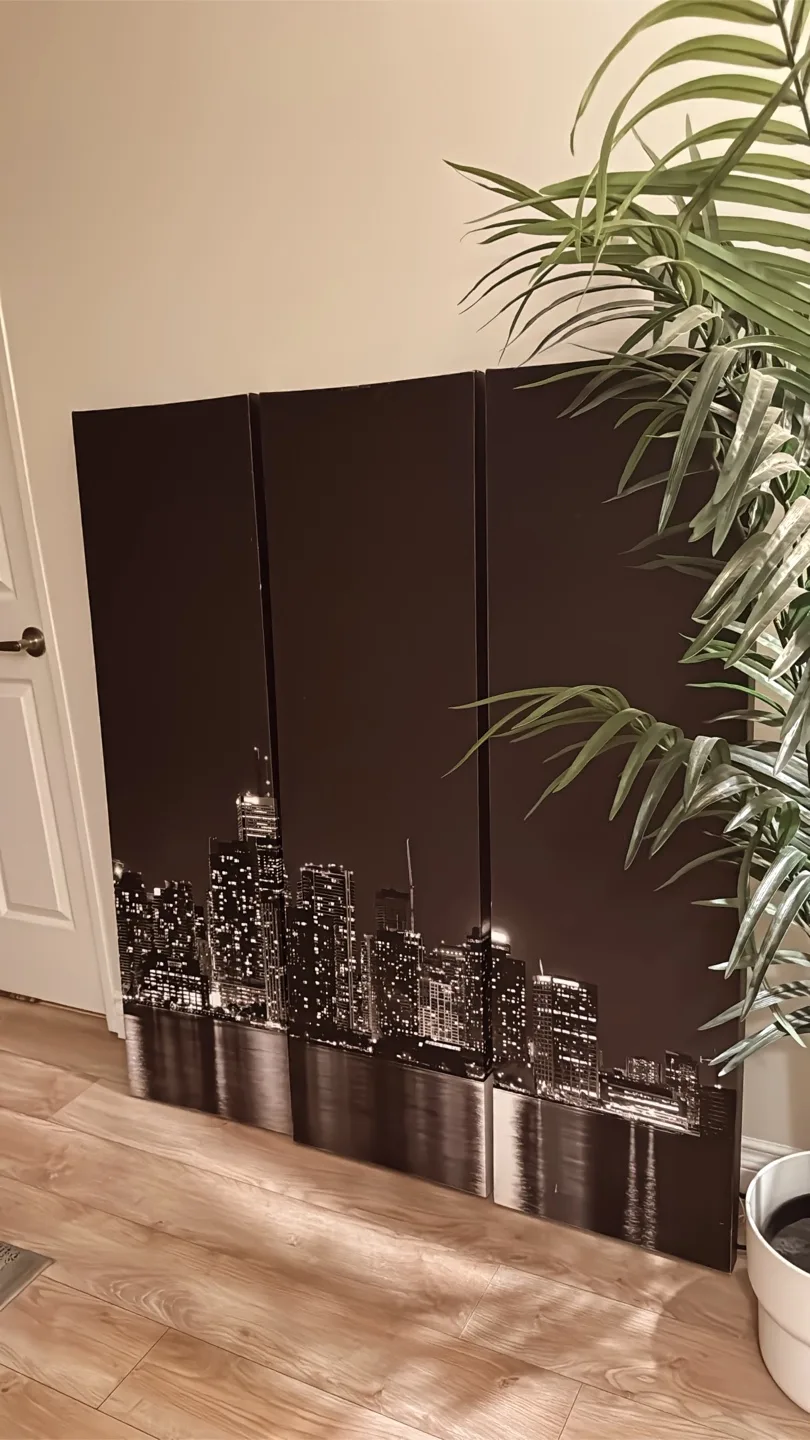 Tri-Panel Cityscape Canvas Wall Art thumbnail