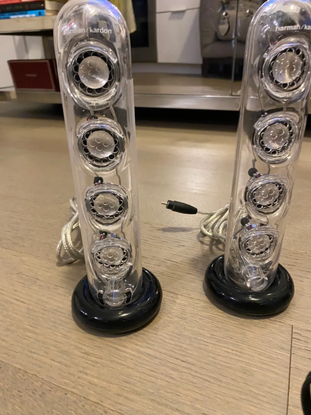 Harman Kardon Soundsticks III 2.1 Speaker System - Clear image indicator(4)